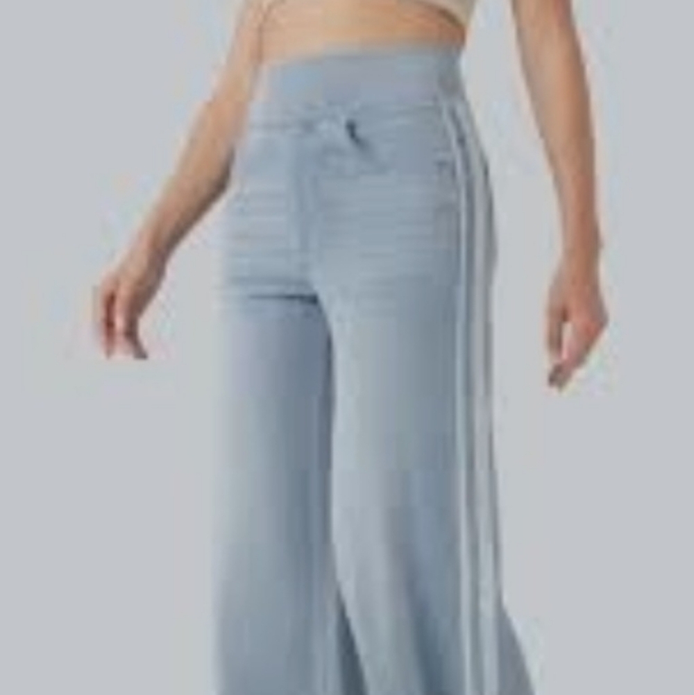 Halara light wash